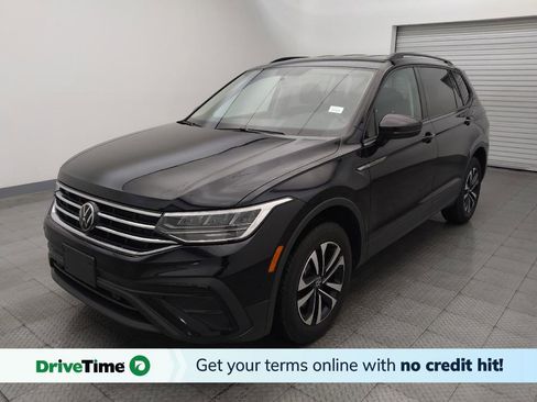Used 2022 Volkswagen Tiguan S image 1