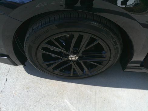 Used 2025 Toyota Camry SE image 20