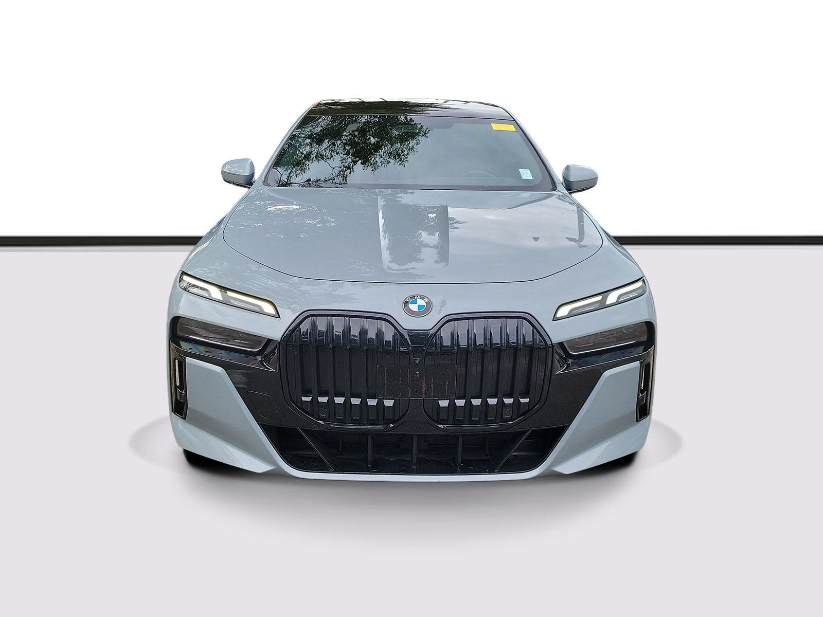 Certified 2024 BMW 740i RWD image 2