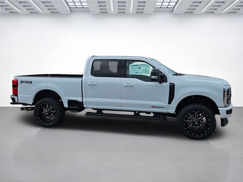 New 2026 Ford F250 XLT w/ XLT Premium Package AWD/4WD image 4