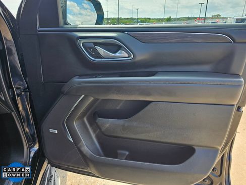 Used 2024 Chevrolet Suburban LT AWD/4WD image 29