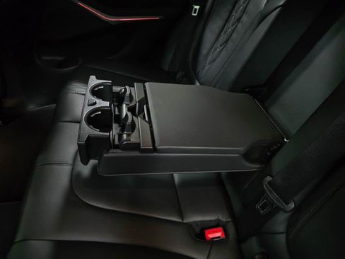 Used 2019 BMW X5 xDrive50i w/ M Sport Package image 18