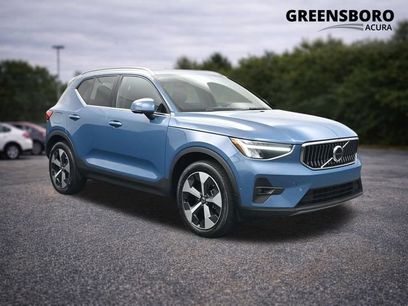 Used 2024 Volvo XC40 B5 Plus