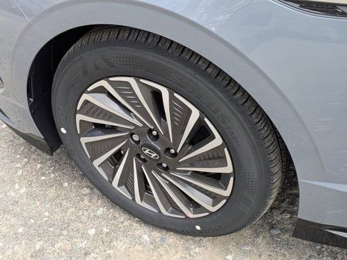 New 2025 Hyundai Sonata SEL image 5