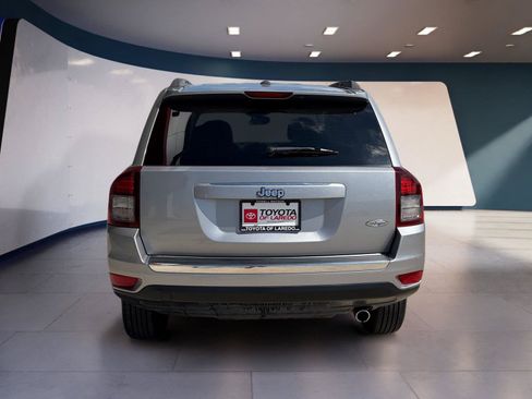 Used 2017 Jeep Compass High Altitude FWD image 4