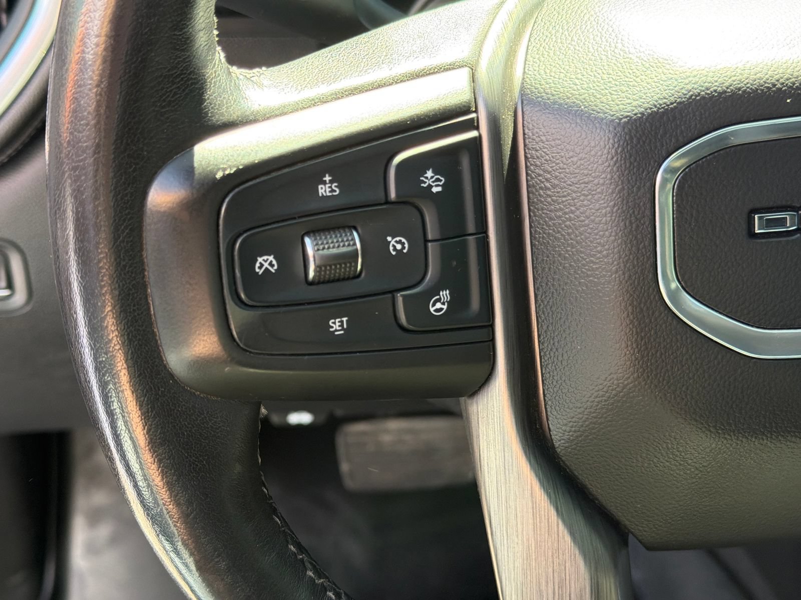 Used 2020 GMC Sierra 1500 Denali w/ Denali Ultimate Package AWD/4WD image 18