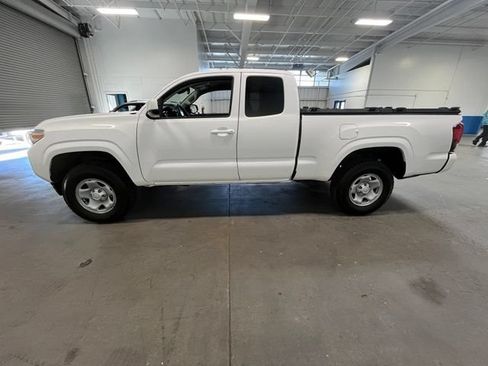 Used 2023 Toyota Tacoma SR AWD/4WD image 6