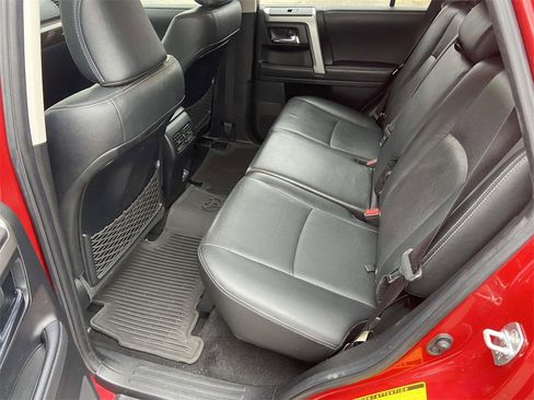 Used 2021 Toyota 4Runner Limited image 20