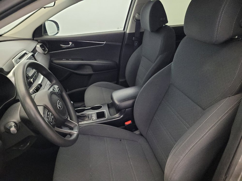 Used 2017 Kia Sorento AWD image 17