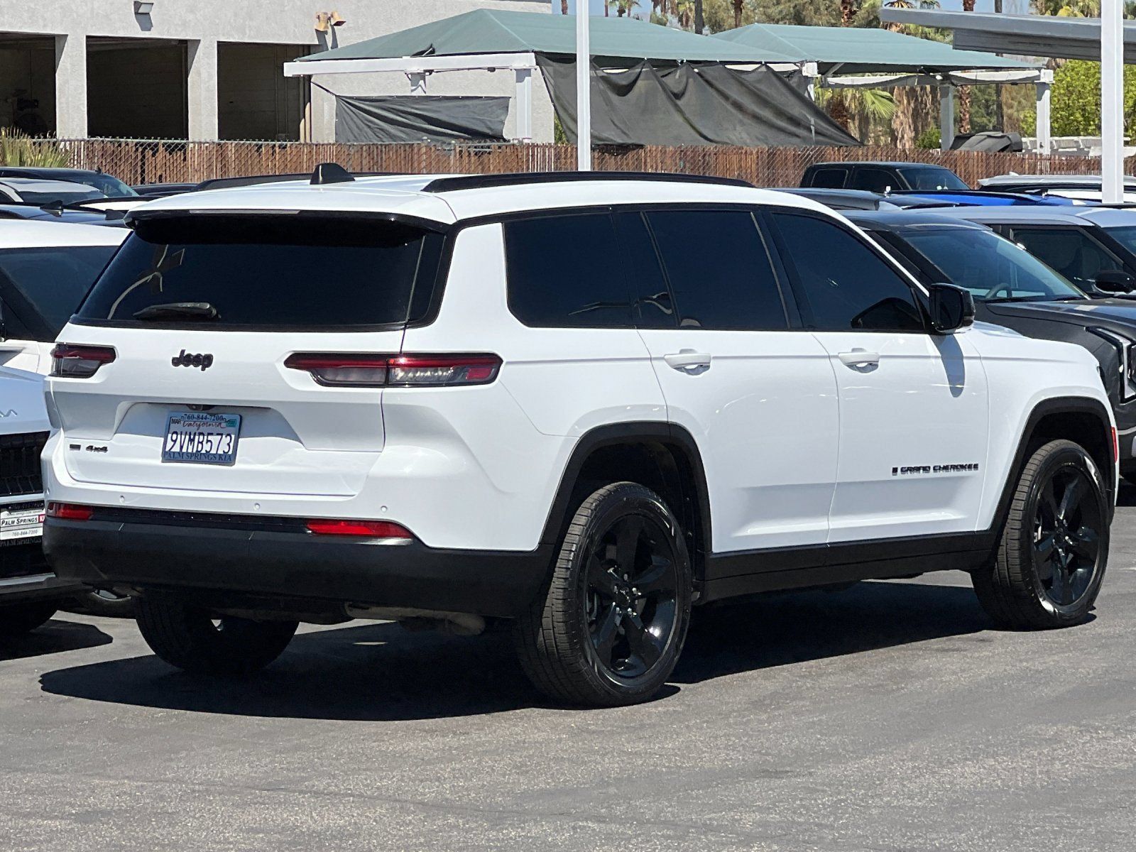 Used 2022 Jeep Grand Cherokee L Laredo AWD/4WD image 3