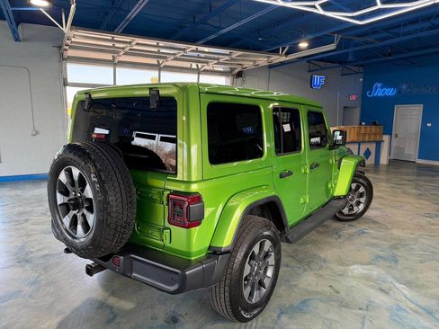 Used 2019 Jeep Wrangler Unlimited Sahara image 3