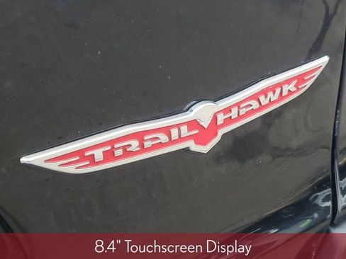 Used 2020 Jeep Cherokee Trailhawk w/ Cold Weather Group image 7