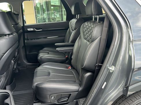 Used 2022 Hyundai Palisade Limited AWD/4WD image 18