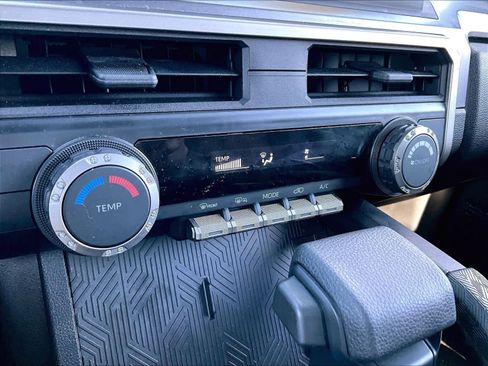 Used 2025 Toyota 4Runner SR5 image 26