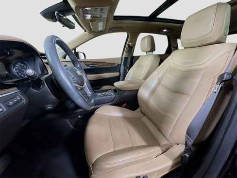 Used 2023 Cadillac XT5 Premium Luxury w/ Platinum Package image 12