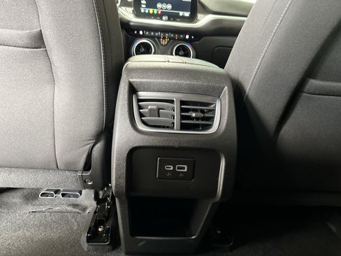 Used 2024 Chevrolet Blazer LT w/ Convenience Package FWD image 16