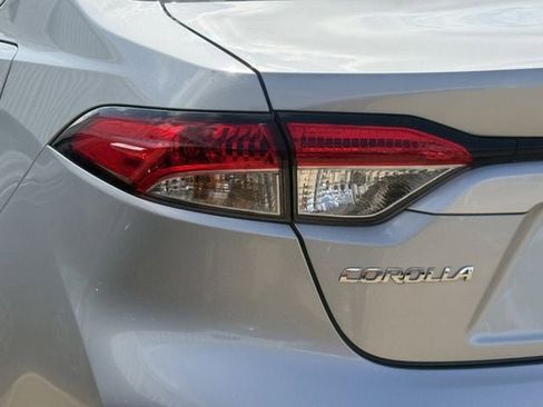 Used 2024 Toyota Corolla LE FWD image 6