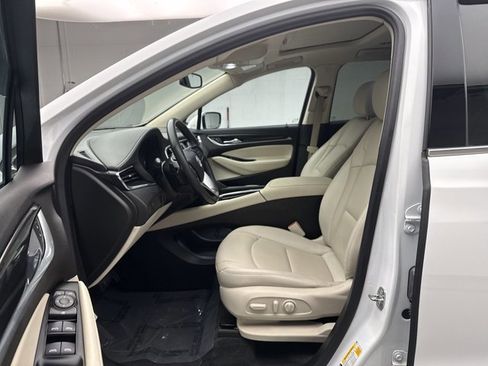 Used 2023 Buick Enclave Essence w/ Experience Buick Package image 11
