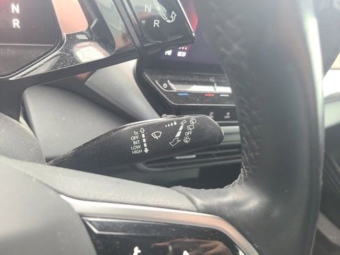 Used 2022 Volkswagen ID.4 Pro S image 24