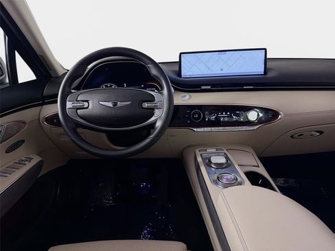 Certified 2024 Genesis GV70 2.5T w/ Advanced Package AWD/4WD image 24