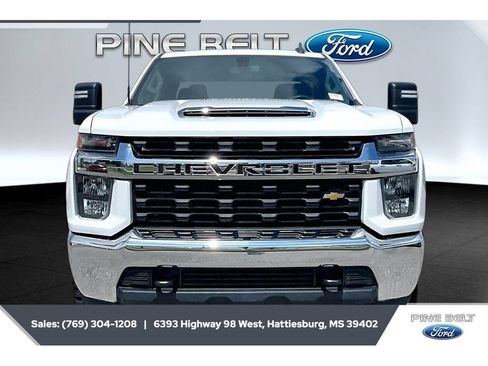 Used 2020 Chevrolet Silverado 2500 LT AWD/4WD image 3