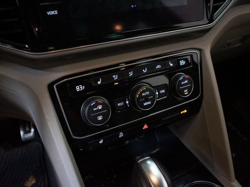 Used 2019 Volkswagen Atlas SEL R-Line image 17