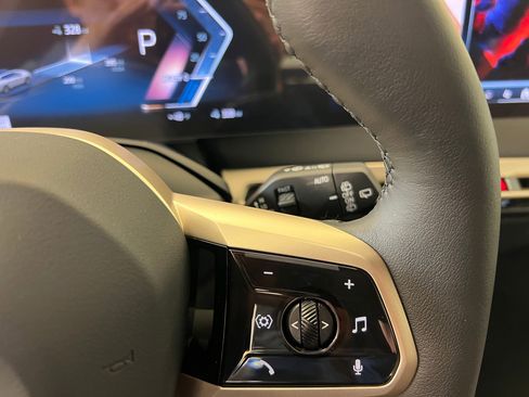 New 2026 BMW iX xDrive60 image 25