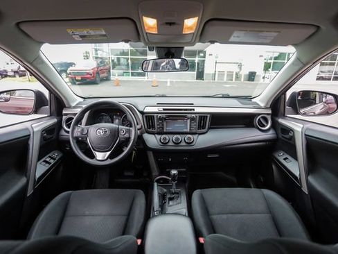 Used 2018 Toyota RAV4 LE w/ All Weather Liner Package AWD/4WD image 37