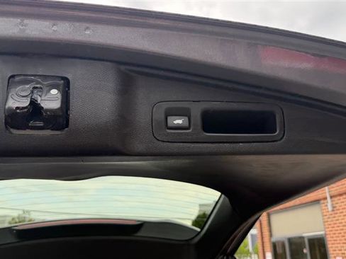 Used 2020 Honda CR-V EX-L image 9