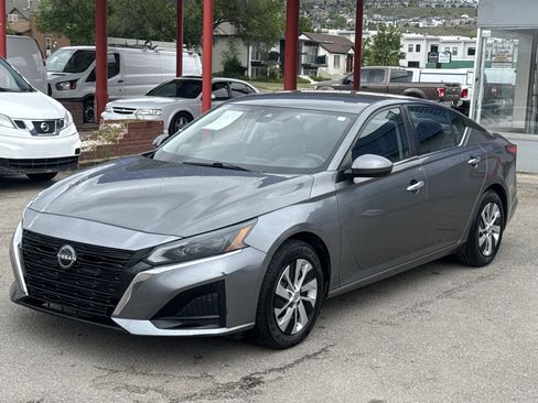 Used 2023 Nissan Altima 2.5 S FWD image 10