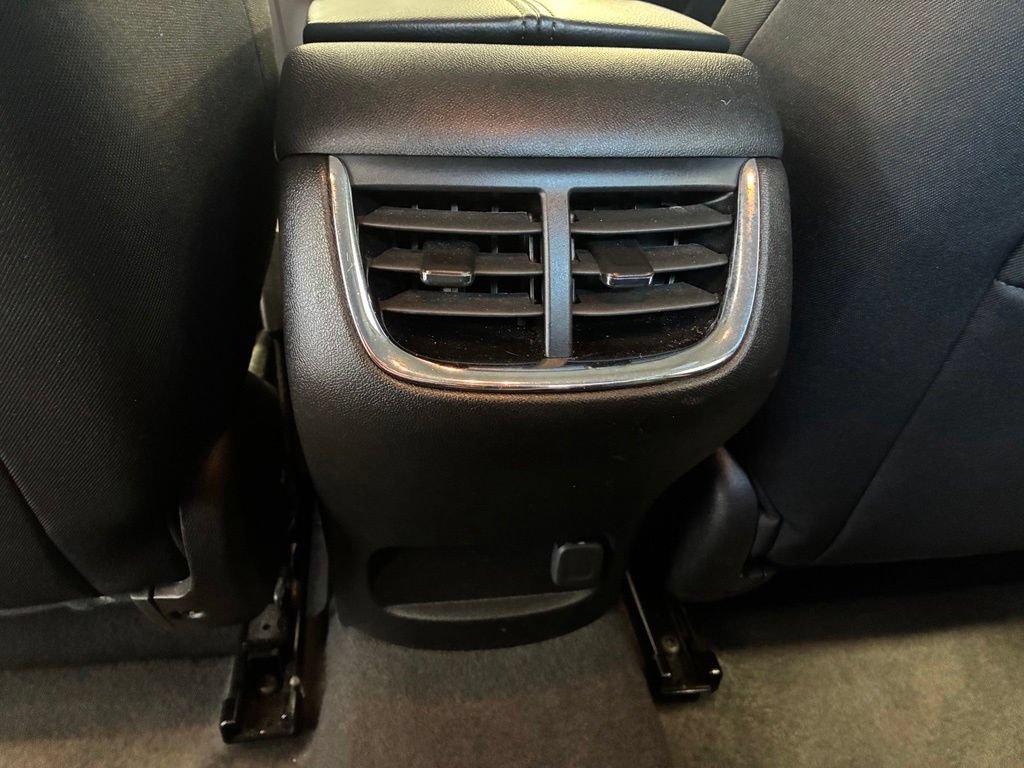 Used 2024 Chevrolet Malibu LT FWD image 33