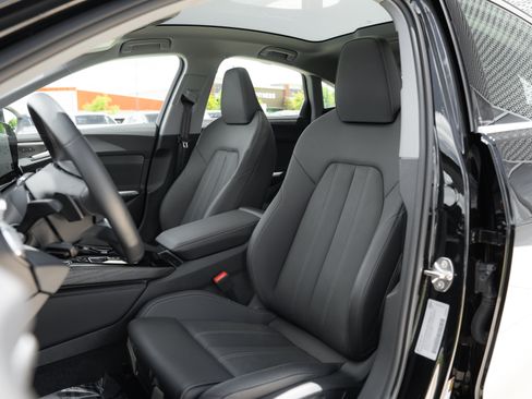 Used 2025 Audi A5 2.0T Premium Plus w/ Premium Plus AWD/4WD image 23