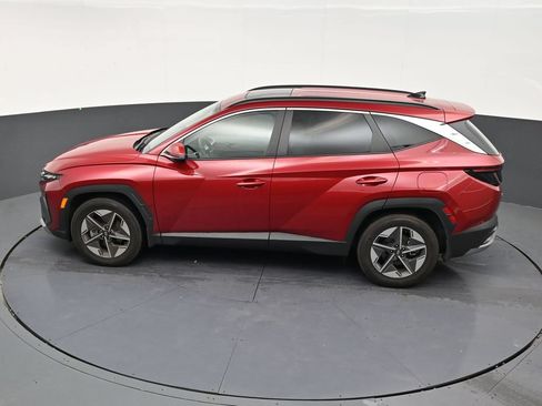 Used 2025 Hyundai Tucson SEL FWD image 12