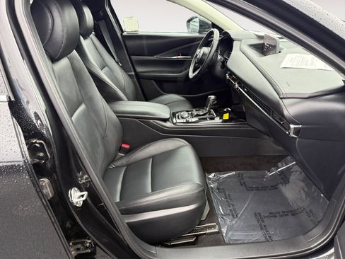 Used 2025 MAZDA CX-30 AWD 2.5 S w/ Preferred Package image 19