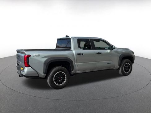 Used 2025 Toyota Tacoma TRD Off-Road AWD/4WD image 15