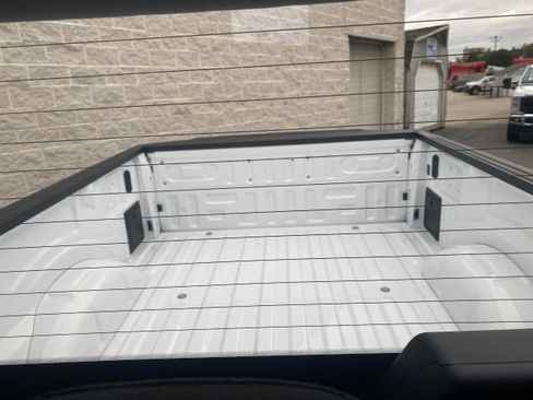 New 2025 Ford F150 XL w/ Equipment Group 103A High image 34