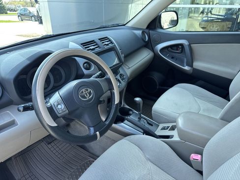 Used 2008 Toyota RAV4 Limited FWD image 2