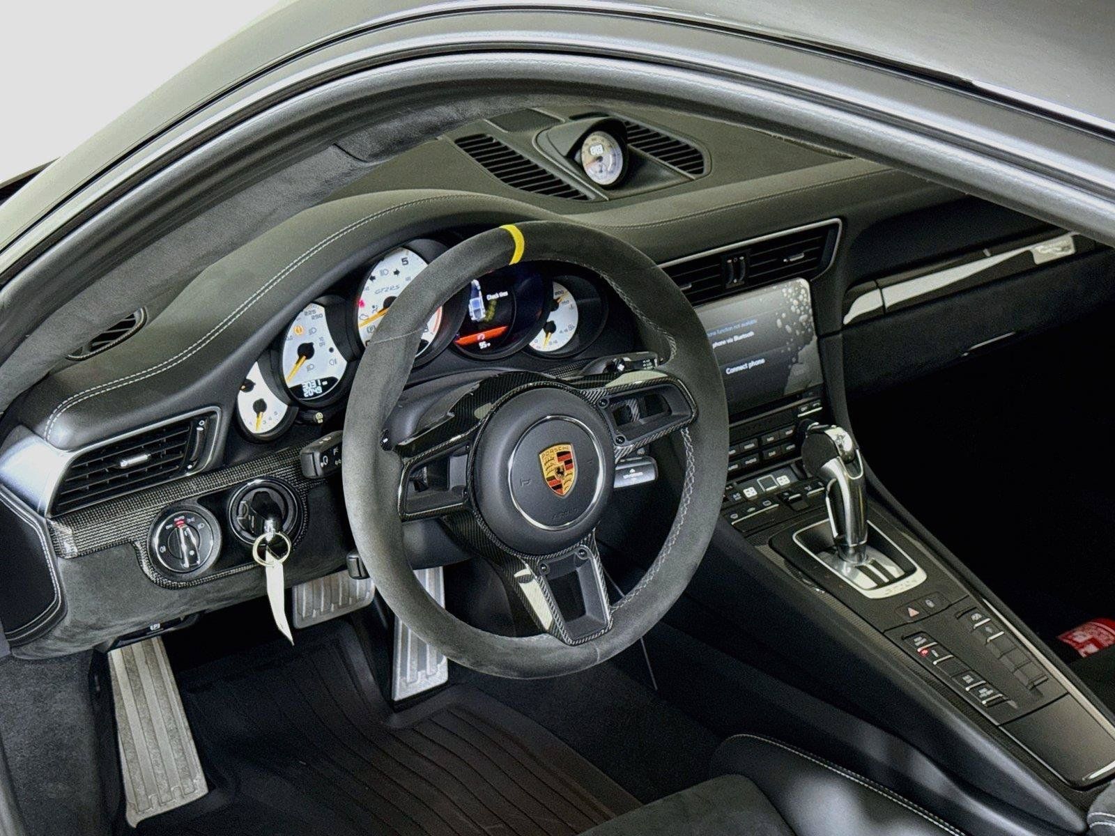 Used 2018 Porsche 911 GT2 RS RWD image 16