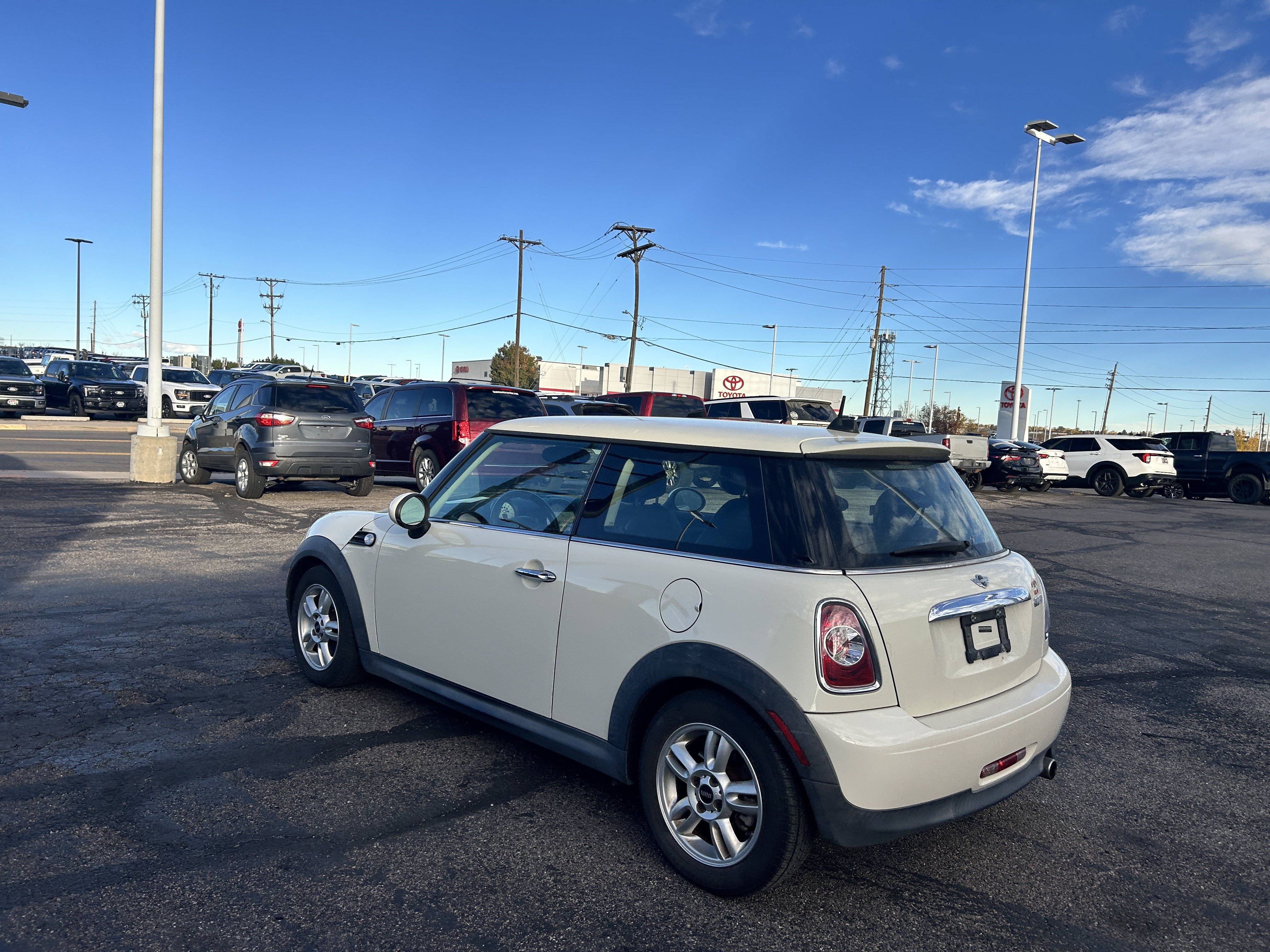 Used 2013 MINI Cooper Hardtop FWD image 3