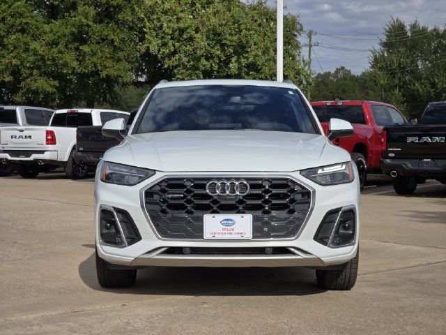 Used 2023 Audi Q5 2.0T Premium Plus w/ Premium Plus Package AWD/4WD image 2