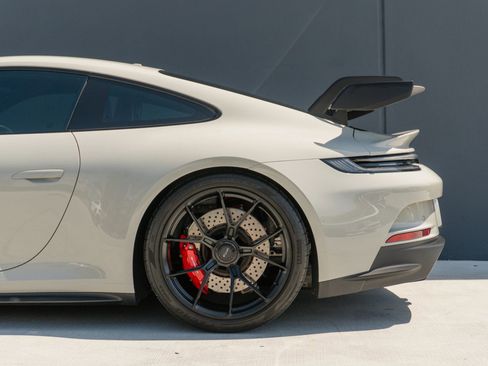 Used 2022 Porsche 911 GT3 RWD image 18
