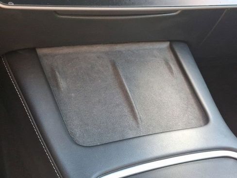 Used 2024 Tesla Model Y Long Range AWD/4WD image 27