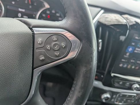Used 2022 Chevrolet Traverse LT AWD/4WD image 18