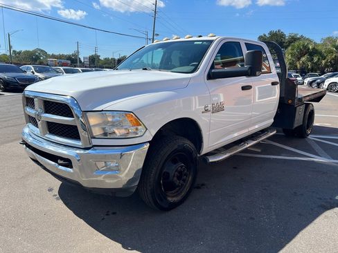 Used 2018 RAM 3500 Tradesman w/ Chrome Appearance Group image 5
