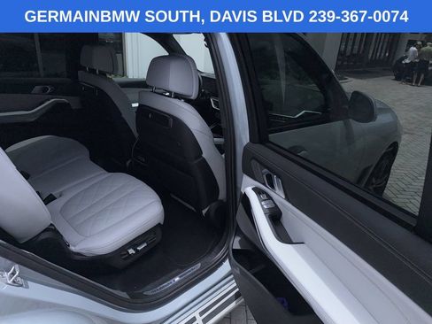 Certified 2024 BMW X7 xDrive40i w/ M Sport Package AWD/4WD image 27