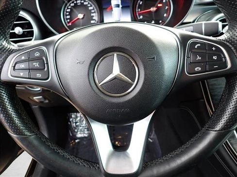 Used 2018 Mercedes-Benz GLC 300 4MATIC image 14