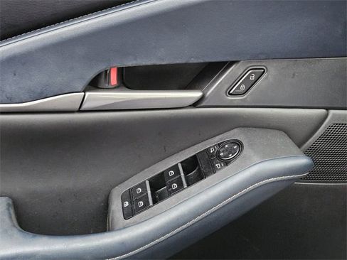 Used 2021 MAZDA CX-30 FWD 2.5 S w/ Select Package image 26