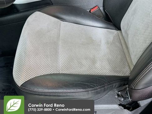 Used 2013 Ford Edge SEL AWD/4WD image 18
