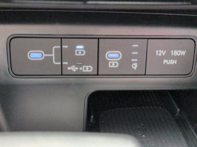 Used 2025 Hyundai Tucson SEL FWD image 24