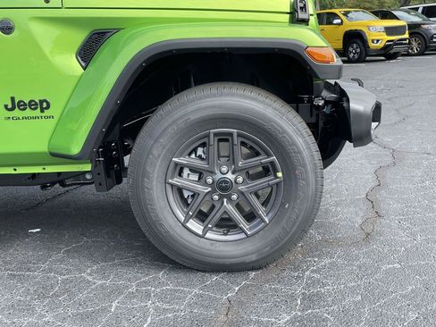 New 2025 Jeep Gladiator Sport image 36